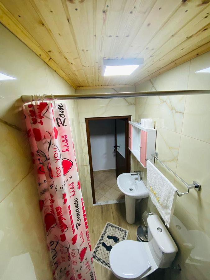 "Mani Guest House" Gjirokastër Buitenkant foto