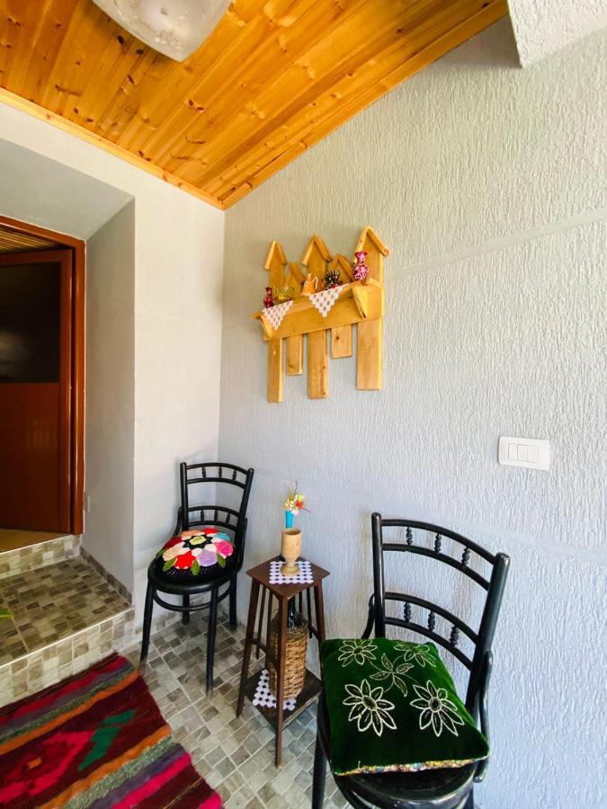 "Mani Guest House" Gjirokastër Buitenkant foto