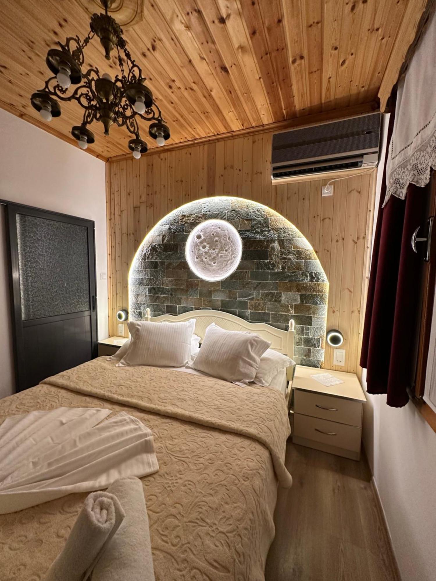 "Mani Guest House" Gjirokastër Buitenkant foto